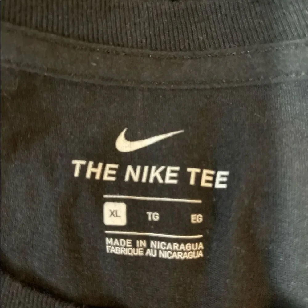 Nike air tee